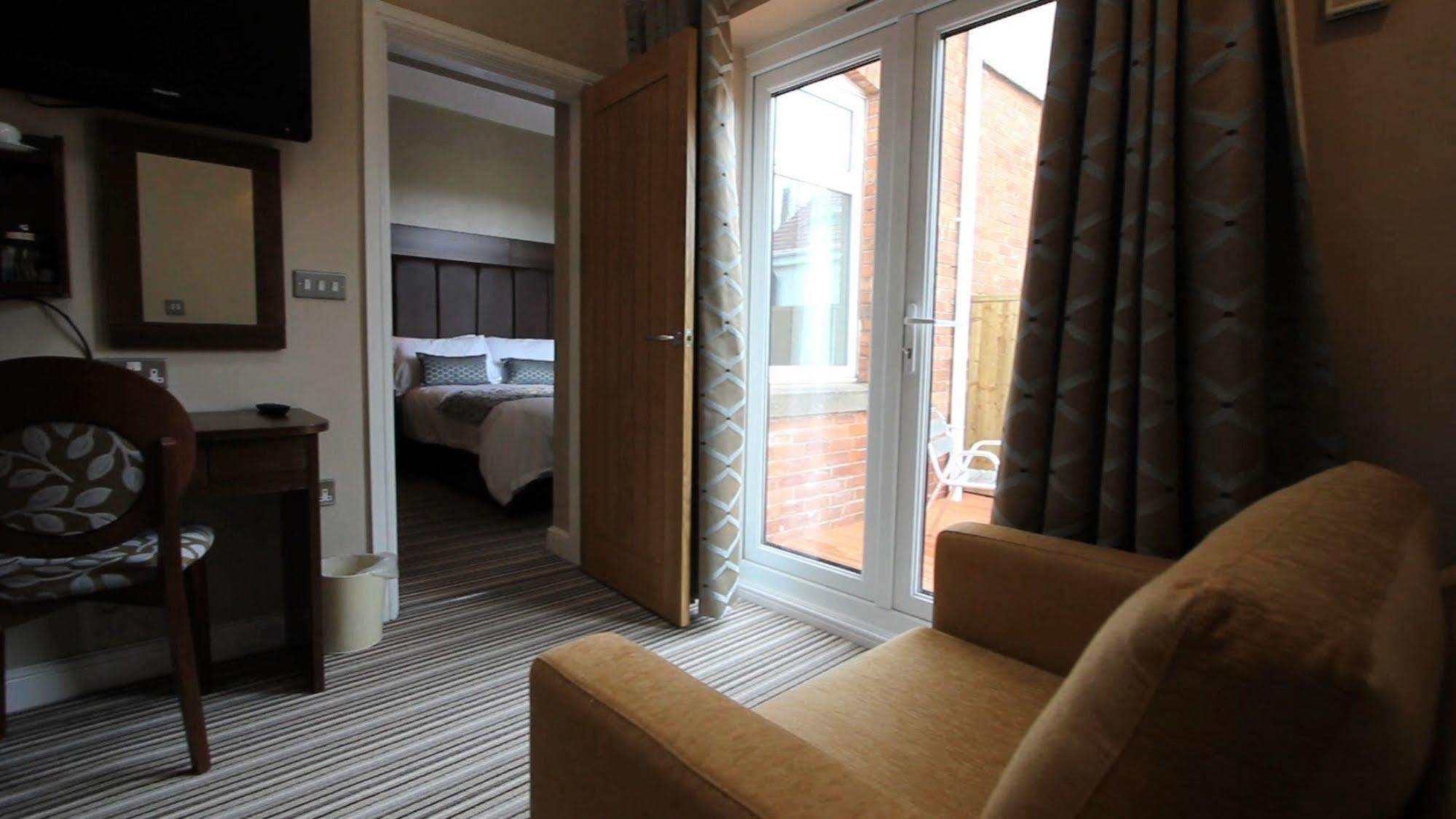 Twin Oaks Hotel Chesterfield Zewnętrze zdjęcie